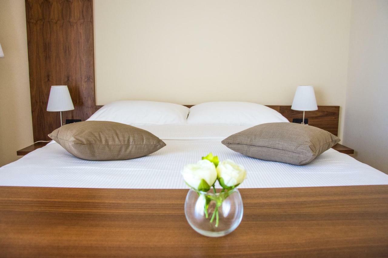 Villa Rooms Mediteran Borovici Ngoại thất bức ảnh